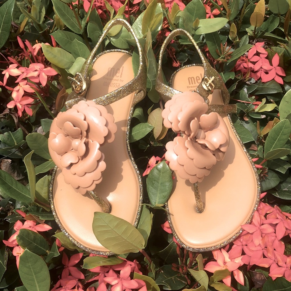 Like New Mel by Melissa gold glitter Sandal